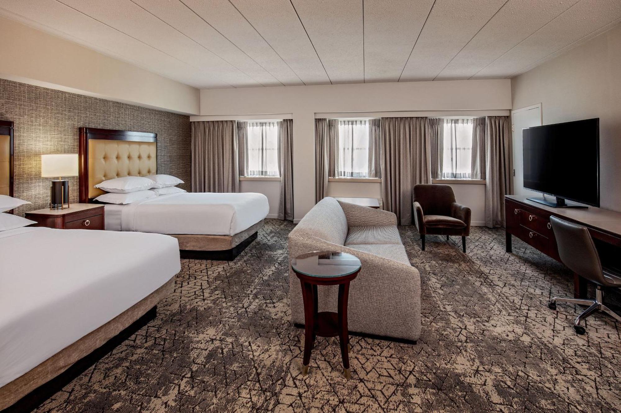 Sheraton Boston Needham Hotel Екстер'єр фото