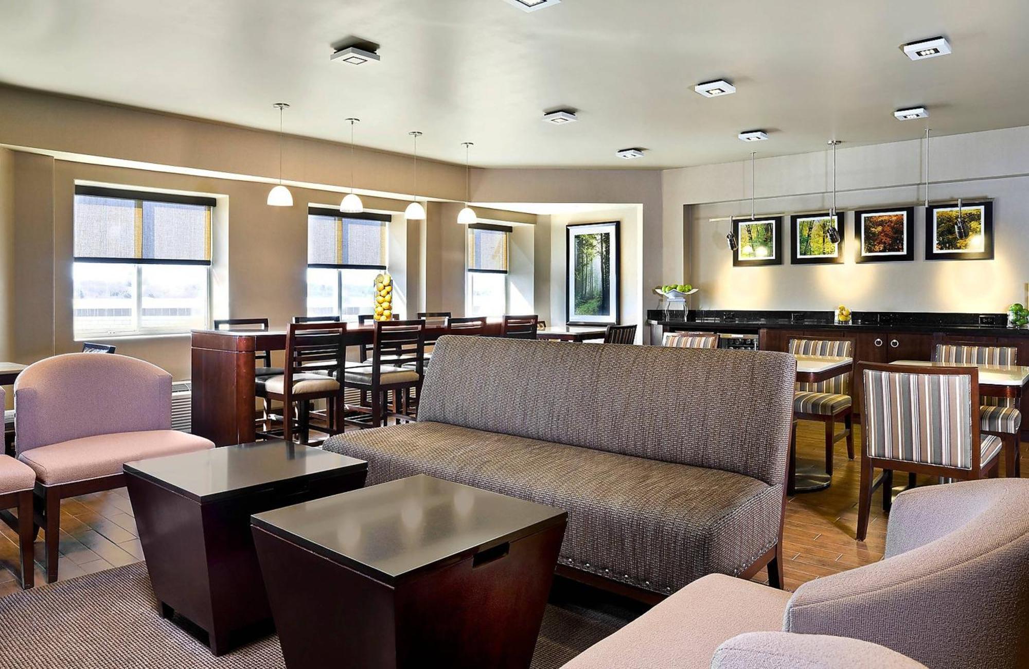 Sheraton Boston Needham Hotel Екстер'єр фото