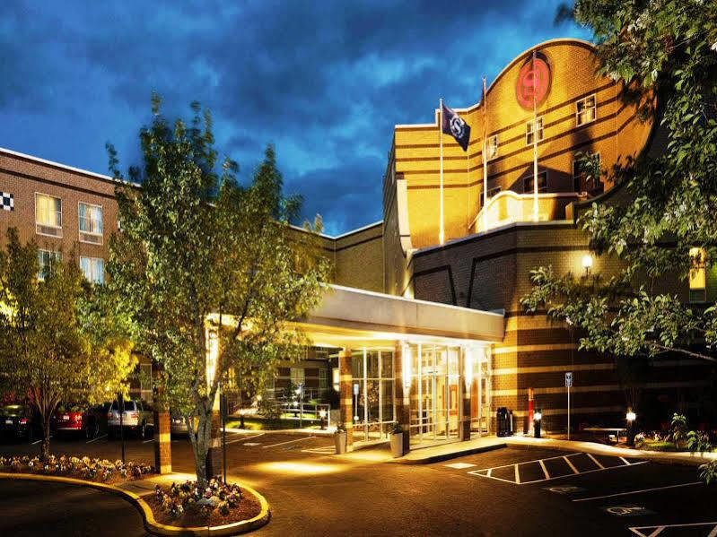 Sheraton Boston Needham Hotel Екстер'єр фото